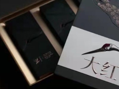 黑色系茶葉包裝盒，簡(jiǎn)約而不失高檔