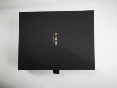 濟(jì)南包裝盒廠家為什么做首飾盒工期那么慢呢？
